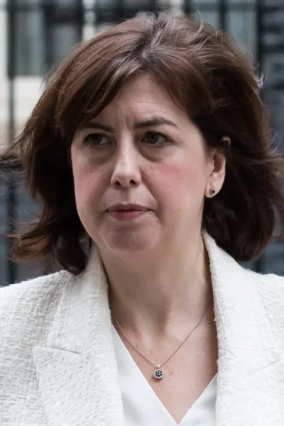 Lucy Powell calls this countries greatest shame, the abhorent muslim rape gang scandle, a dog whistle issue.