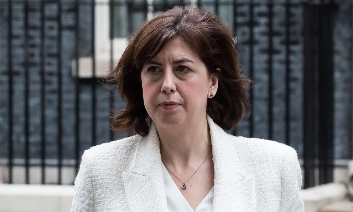 Lucy Powell calls this countries greatest shame, the abhorent muslim rape gang scandle, a dog whistle issue.