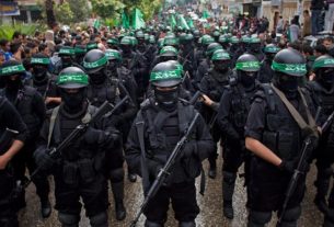 Pictured: The Hamas terrorist military wing. Starrmer and Labour want to recognise Palestine as a state.