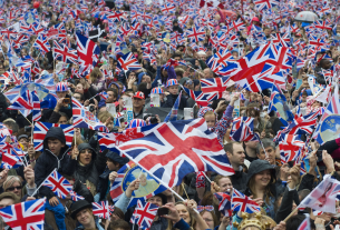 Raise the Flags campaign sweeping across the UK.